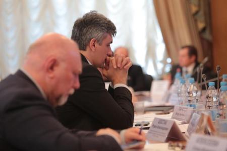 Г.А. Зюганов, С.А. Гаврилов и С.Ю. Глазьев обсудили перспективы приватизации и национализации с руководством и представителями крупнейших российских компаний