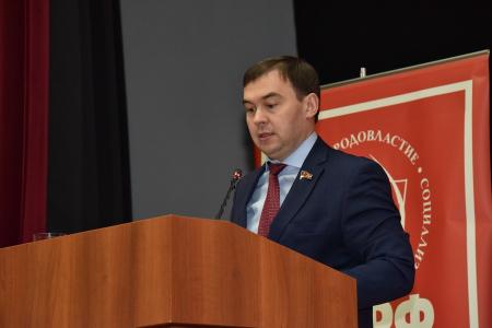 «Правда»: Опора на коллектив и на справедливость