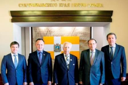 Ставрополье. Коммунисты в  краевом парламенте требуют не допустить скупку сельхозземель края «варягами»