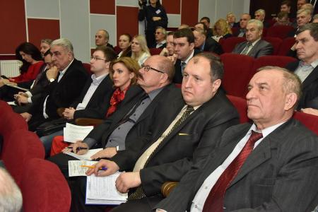 «Правда»: Опора на коллектив и на справедливость