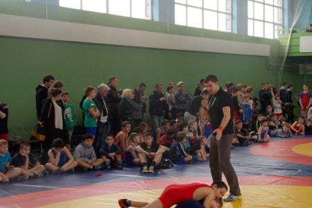 Брянские коммунисты провели турнир по вольной борьбе, посвящённый памяти коммуниста, депутата и спортсмена Алексея Моисеенкова