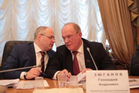Г.А. Зюганов, С.А. Гаврилов и С.Ю. Глазьев обсудили перспективы приватизации и национализации с руководством и представителями крупнейших российских компаний