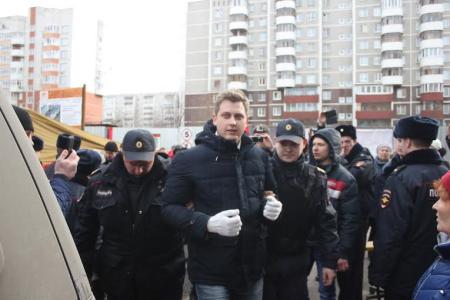Свердловские коммунисты, выступившие против точечной застройки, подверглись незаконному задержанию!