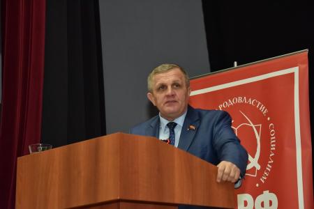 «Правда»: Опора на коллектив и на справедливость