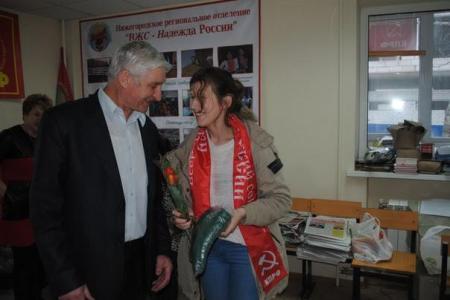 Нижегородское отделения "ВЖС-Надежда России" поздравило жительниц области с праздником 8 марта"
