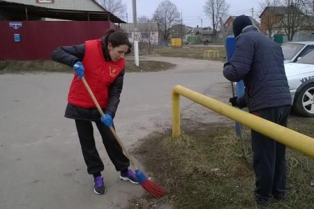 Комсомольцы Белгородского района выходят на субботники