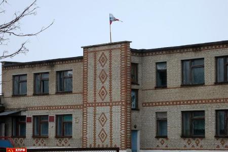 Первый секретарь Тамбовского обкома КПРФ А.И. Жидков продолжает работать в первичках