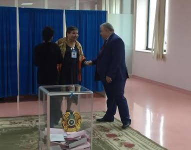 К.К. Тайсаев: «Выборы в Парламент и местные органы представительной власти Республики Казахстан проходят в обстановке неподдельного энтузиазма и высокой политической активности избирателей»