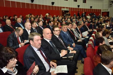 «Правда»: Опора на коллектив и на справедливость
