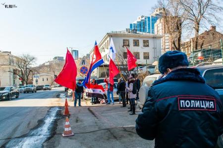 Приморский край. Комсомольцы провели митинг в поддержку КНДР