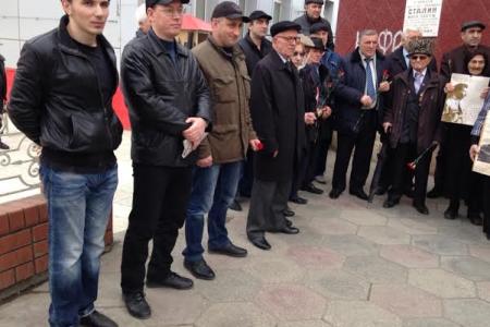 Дагестанские коммунисты почтили память И.В. Сталина