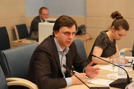 Москвичи обеспокоены установкой радиомачт вблизи жилых домов