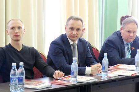 Д.Г. Новиков открыл обучение нового потока слушателей в Центре политической учебы ЦК КПРФ