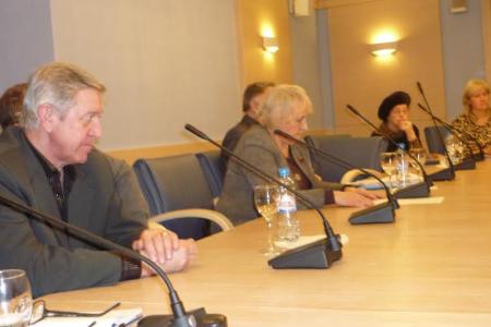 Представители гаражных кооперативов и автостоянок Москвы планируют активную работу с коммунистами