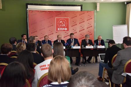 «Правда»: Опора на коллектив и на справедливость