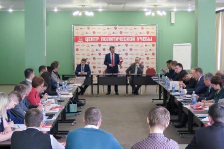 Д.Г. Новиков открыл обучение нового потока слушателей в Центре политической учебы ЦК КПРФ