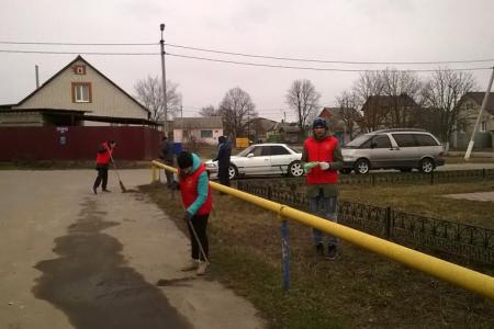Комсомольцы Белгородского района выходят на субботники