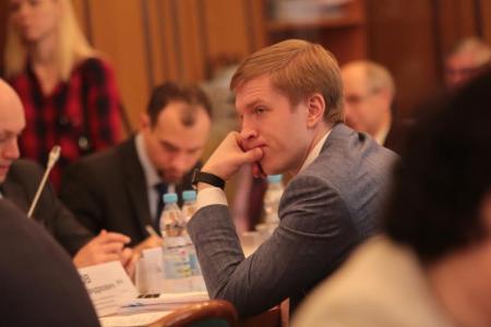 Г.А. Зюганов, С.А. Гаврилов и С.Ю. Глазьев обсудили перспективы приватизации и национализации с руководством и представителями крупнейших российских компаний