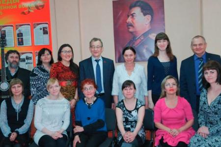 Владимир Поздняков поздравил забайкальских журналисток с Международным женским днём 