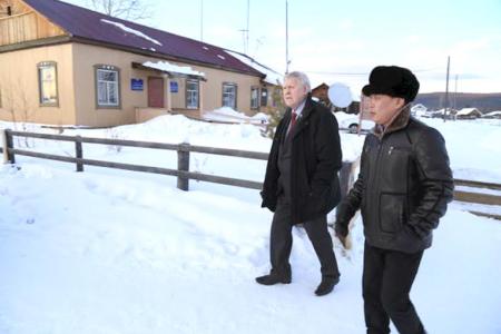 Первый секретарь Якутского рескома КПРФ Виктор Губарев провел встречи с жителями Алданского района