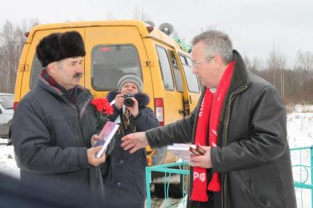 Псковское отделение КПРФ приняло участие в митинге, посвященном годовщине отправки из Партизанского края хлебного обоза в блокадный Ленинград