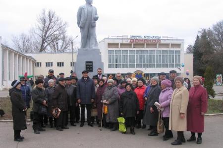 Лицом к лицу с народом! Депутат-коммунист В.И. Бессонов проводит встречи с жителями Ростовской области