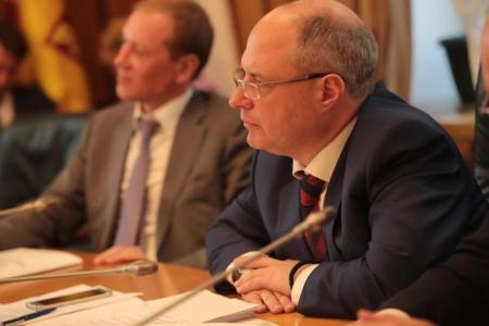 Г.А. Зюганов, С.А. Гаврилов и С.Ю. Глазьев обсудили перспективы приватизации и национализации с руководством и представителями крупнейших российских компаний