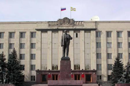 Руководитель фракции КПРФ в Ставропольской краевой Думе Виктор Лозовой: местные власти ставят фермерам палки в колёса!