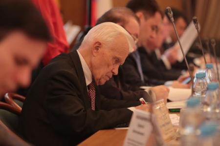 Г.А. Зюганов, С.А. Гаврилов и С.Ю. Глазьев обсудили перспективы приватизации и национализации с руководством и представителями крупнейших российских компаний