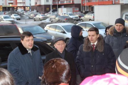 Коммунисты Челябинска защищают жителей новостроек