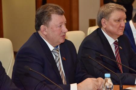 Коммунисты в Госдуме приняли участие в парламентских слушаниях о совершенствовании правового регулирования заготовки и переработки пищевых и недревесных лесных ресурсов в решении задачи комплексного освоения лесов