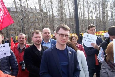 Татарстан, Казань. В парке Тинчурина прошёл митинг обманутых дольщиков