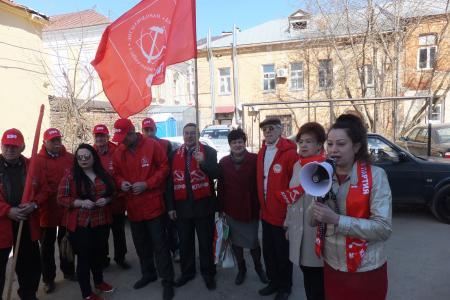 "Дорогу к звёздам прокладывали коммунисты". Автопробег калужских коммунистов