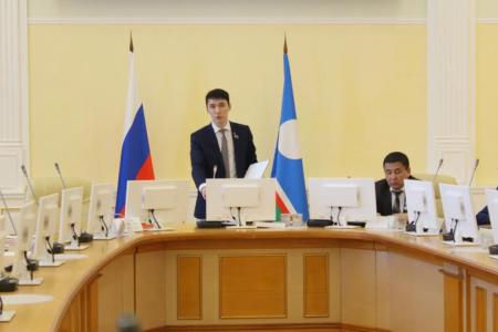 Республика Якутия. Комсомольцы провели встречу с почетными работниками авиации