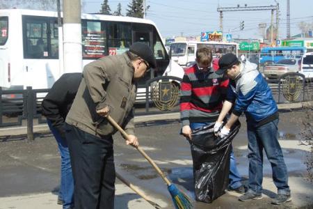 Алтайский край. Коммунисты города Барнаула провели Ленинский субботник