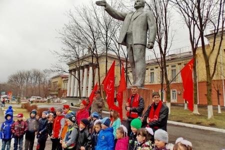 Приморский край. В день рождения В.И. Ленина в городе Артёме состоялся автопробег и прошёл торжественный приём в октябрята