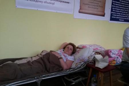 Коммунисты Иванова посетили участников голодовки дольщиков