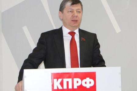 Дмитрий Новиков на Пленуме Амурского обкома КПРФ представил антикризисную программу партии и рассказал о значении народных предприятий