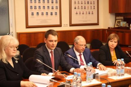 Депутаты-коммунисты Сергей Гаврилов и Алексей Корниенко провели двустороннюю встречу с делегацией Национальной законодательной ассамблеи Королевства Таиланд