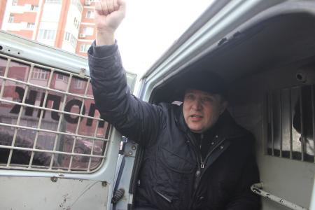 «Хроника полицейского произвола». Репортаж о незаконном задержании коммунистов в городе Екатеринбурге