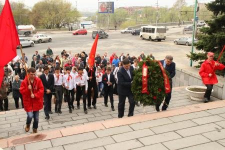 Омск: Митинг как этап воспитания