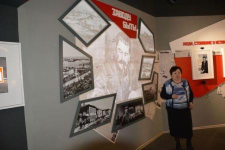 Вологодская область. Секретарь ЦК КПРФ М.С. Костриков в Череповце