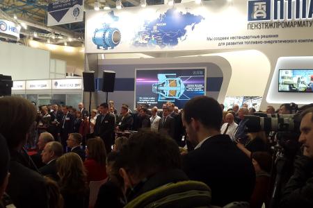 В.И. Кашин открыл 16-ю международную выставку «Нефтегаз–2016»