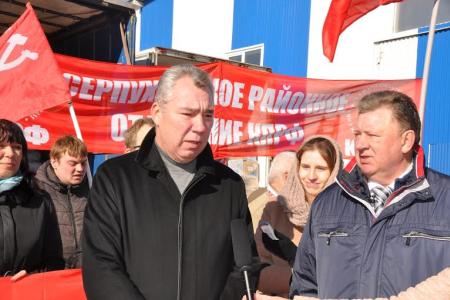Коммунисты отправили 53-й гуманитарный конвой на Донбасс