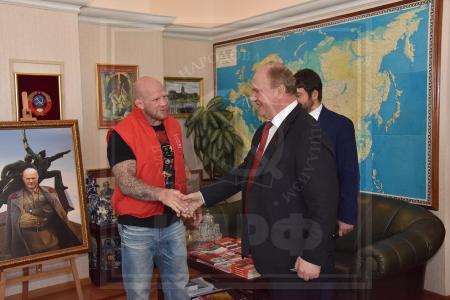 Г.А. Зюганов пригласил бойца Джеффа Монсона к сотрудничеству с КПРФ