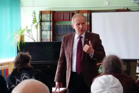 Первый секретарь Ивановского обкома КПРФ В.В.Клёнов провёл встречу с жителями города Заволжска