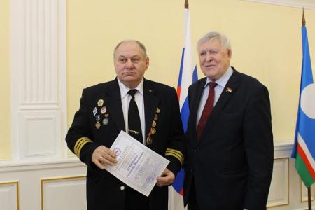 Республика Якутия. Комсомольцы провели встречу с почетными работниками авиации