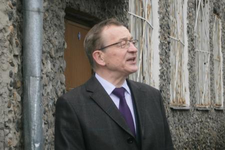 Забайкальский край. Владимир Поздняков принял участие в открытии мемориальной доски в честь первого директора Читинского детского дома №1