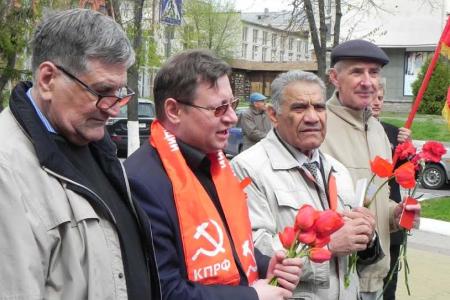 Белгородские коммунисты и их сторонники  отметили день рождения Ленина