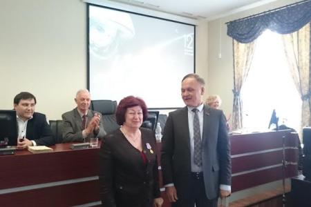 «Подними голову!». Ставропольские коммунисты провели встречу на тему «55 лет в космосе»
